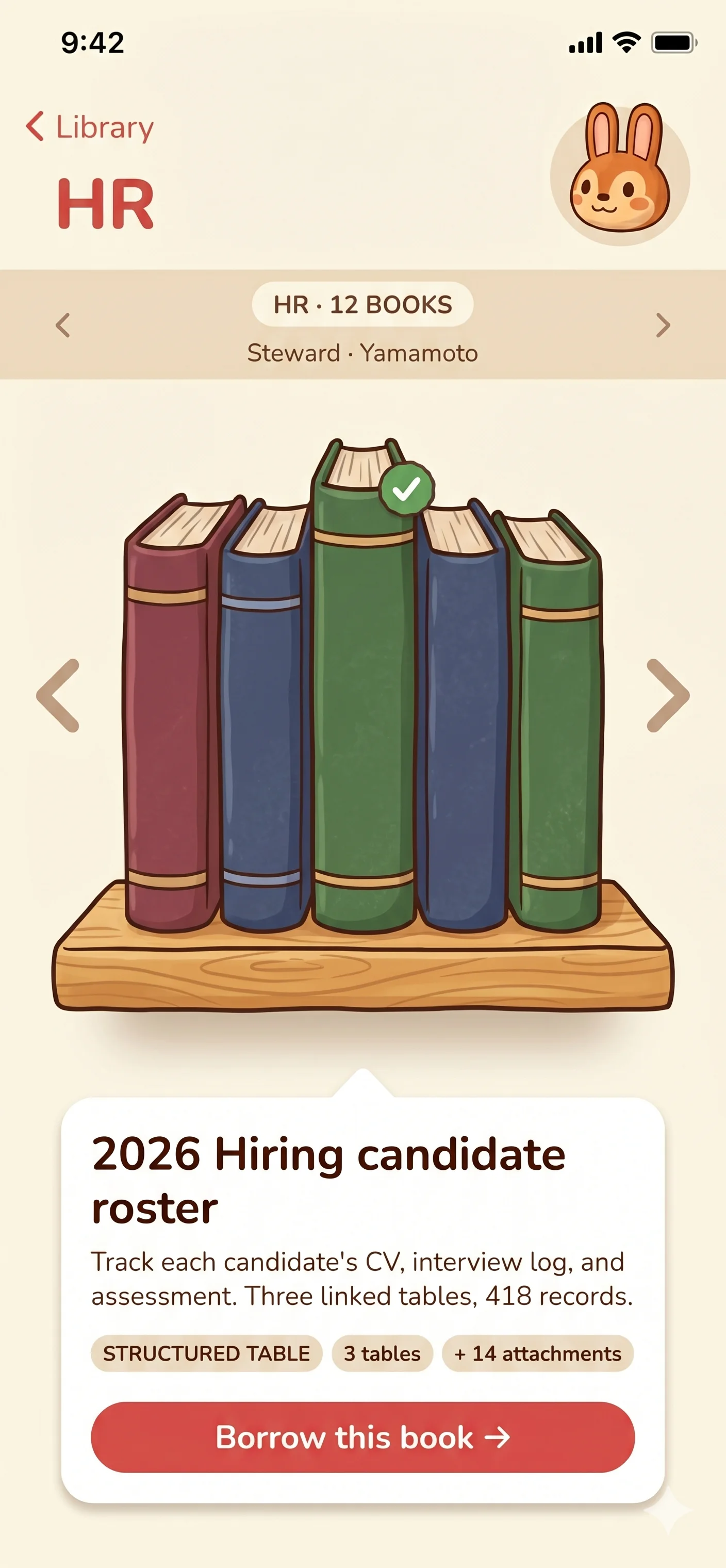 人事書架に5冊の本の背表紙が並び、「2026年採用候補者リスト」の詳細カードに「この本を借りる」ボタンが表示されたモバイル画面。